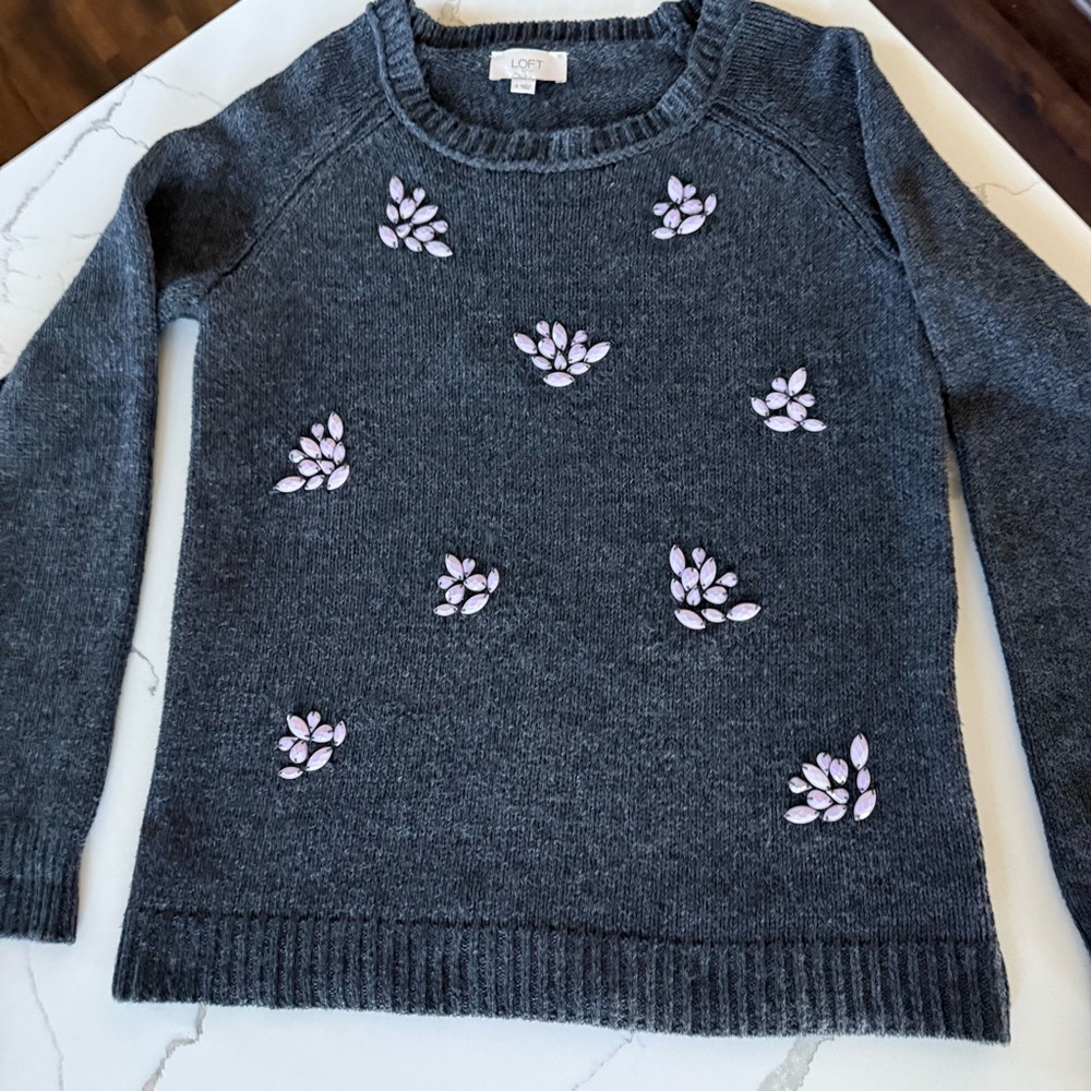 Loft Charcoal Gray Crewneck Sweater With Lavender Bead Embellishments Size S - Picture 4 of 13